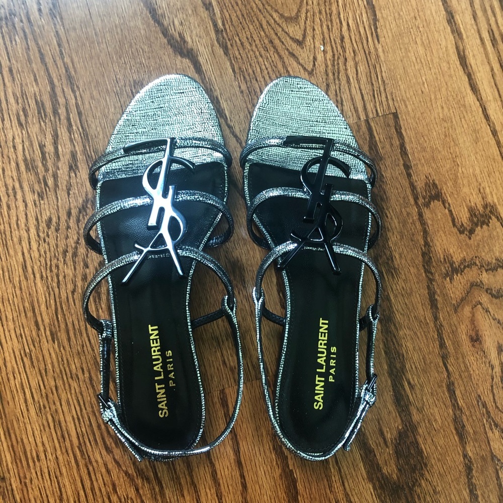 ❗️❗️❗️❗️ SOLD Saint Laurent Sandals - Picture 9 of 9
